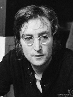 John Lennon's face close-up at Butterfly Studio, NYC. April 4, 1972 ...