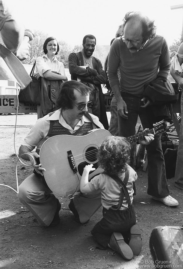 Paul Simon, Richie Havens, Harper Simon  and Peter Yarrow, NYC - 1975