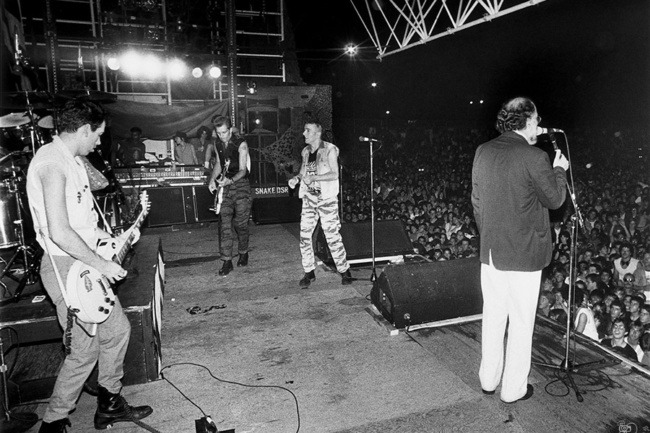 Mick Jones, Paul Simonon, Joe Strummer and Allen Ginsberg, NYC - 1982