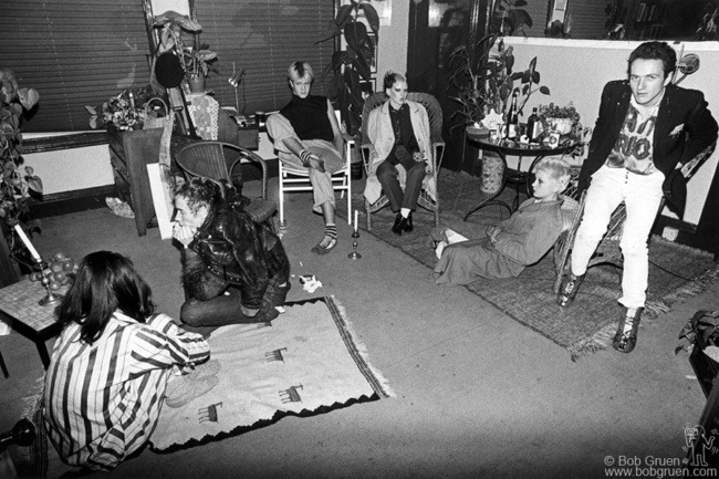 Caroline Coon, Johnny Rotten, Soo Catwoman, Debbie and Joe Strummer, London - 1976