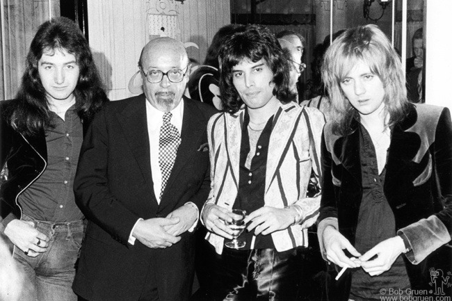 John Deacon, Ahmet Ertegun, Freddie Mercury and Roger Taylor, NYC - 1976